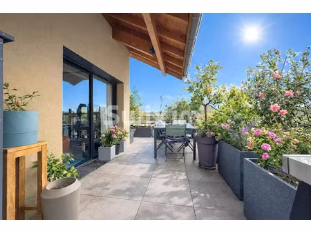 vente appartement 5 pièces 110 m² à ornex (01210)  689 000 €