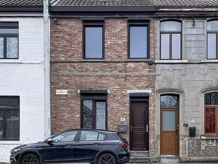 ? maison à rénover avec 2 chambres et jardin à hornu