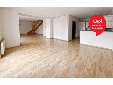 location appartement  96.06 m² t-3 à castres  735 €