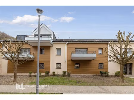 appartement 2 chambres 2 places de parking non boxé   balcon  ascenseur