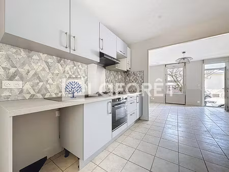 location appartement 4 pièces à thouars (79100) : à louer 4 pièces / 78m² thouars