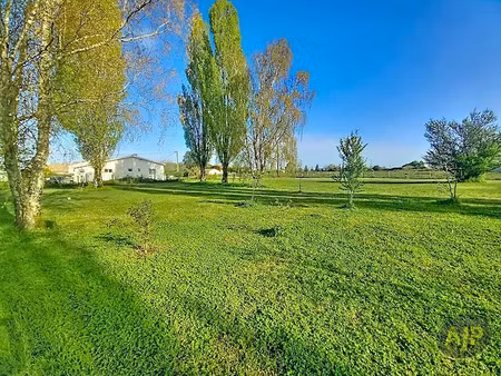 vente terrain 631 m² à gaillan-en-médoc (33340)  63 000 €