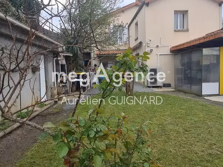 vente maison à bressuire (79300) : à vendre / 127m² bressuire