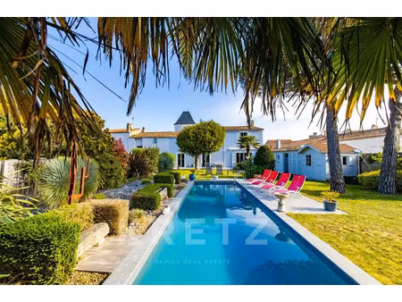 vente maison piscine à saint-denis-d'oléron (17650) : à vendre piscine / 270m² saint-denis
