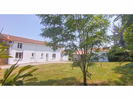 vente maison 8 pièces 141 m² venansault (85190)