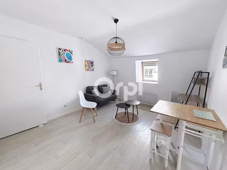 location meublée appartement 2 pièces 27 m² à nancy (54000)  530 €