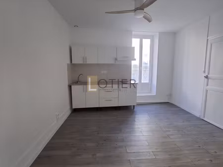 à louer studio rénové avec espace nuit béziers