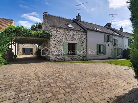 maison de 202 m² à villeneuve-saint-denis