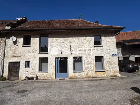 location meublée maison 4 pièces 133 m² à champagneux (73240)  1 128 €