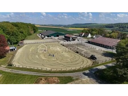 propriete equestre de 7 786 m² à erquery