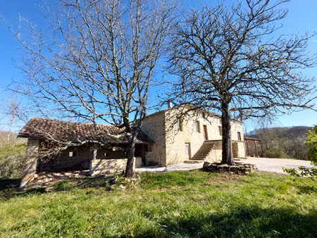 maison sur deux hectares avec magnifique vue