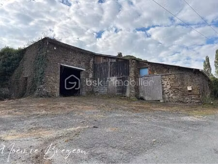 immeuble de 187 93 m² à chavagnes-en-paillers