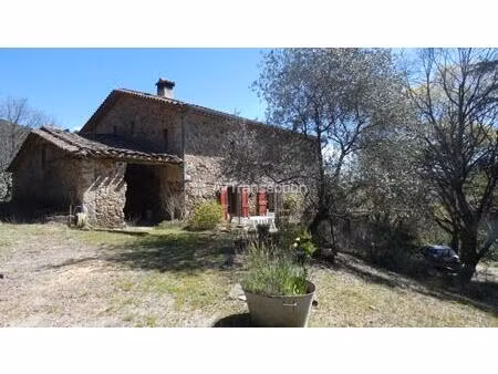 propriété de caractère en pierre – 2 habitations - 1 6 ha