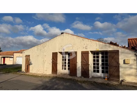 maison 1 piece- 40 2m²- à vendre à saint avaugourd des landes