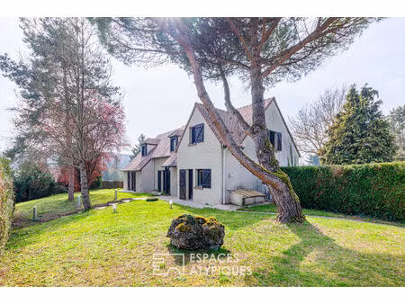maison de caractère avec piscine intérieure et tennis sur les hauteurs du mantois
