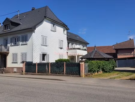 immeuble de 5 appartements sur un terrain de 570m2 à dannemarie