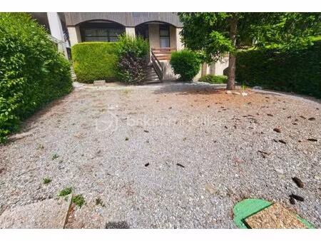 rare – murs commerciaux 179 m² – ancien restaurant équipé – à 2 pas du plan d’eau