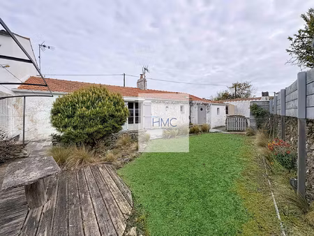 a proximite du centre et de la plage - maison de pays en bon