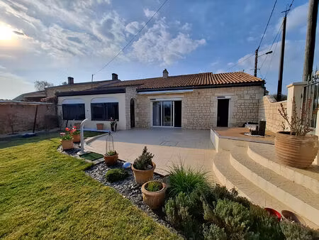 maison saint hippolyte 5 pièces avec double garages et piscine