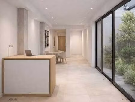 handelspand met binnentuin in hartje kortrijk