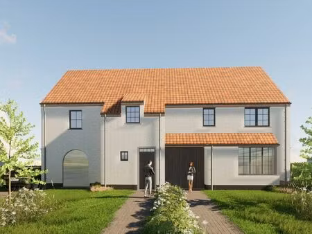 de très spacieuses maisons neuves à moitié ouvertes avec 3 chambres et un abri voiture à p