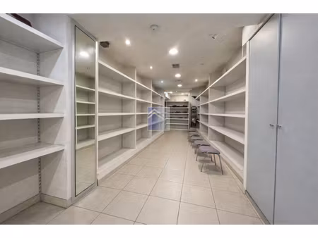 vente locaux professionnels 68 m² à courbevoie (92400)  140 000 €