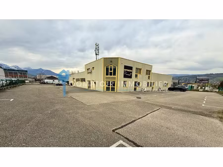 vente locaux professionnels 0 pièces 911 m² à saint-alban-leysse (73230)  1 368 500 €