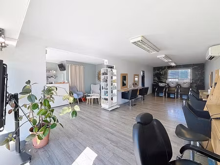 vente locaux professionnels 3 pièces 67 m² à eysines (33320)  76 000 €