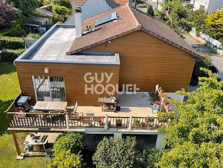 maison aux beaux volumes - rue prisée