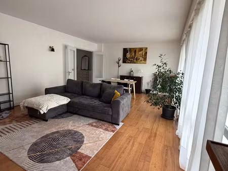 appartement 4 pièces à louer 2 100 eur par mois à villejuif