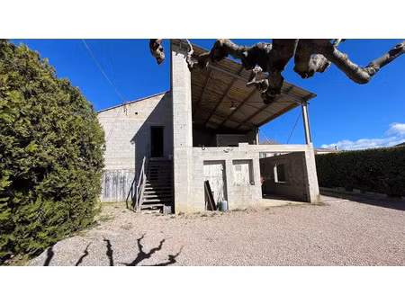 vente immeuble 139 m² à saint-martin-de-la-brasque (84760)  155 000 €