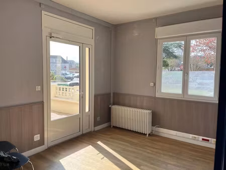 location locaux professionnels 90 m² à eu (76260)  nan €