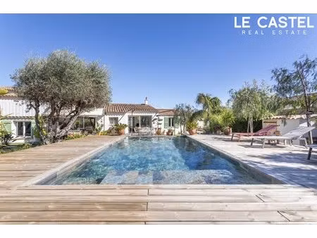 villa 5 pièces de plain-pied rénovée avec piscine calme e