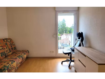 location appartement  17.8 m² t-2 à le creusot  330 €