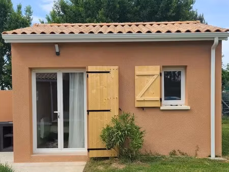 location meublée appartement 1 pièce 20 m² à saint-vivien-de-blaye (33920)  350 €