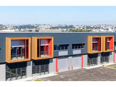 location local d'activités 6 296 m²
