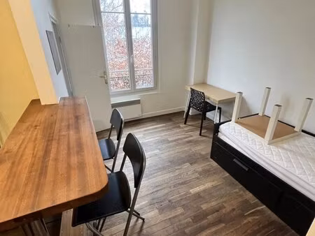 5 minutes rer b laplace - rue pierre ronsard