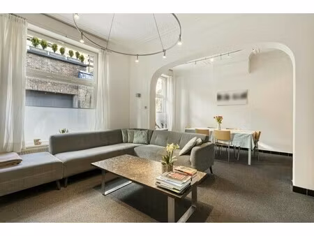 karaktervol huis met 5 slaapkamers te koop in brugge