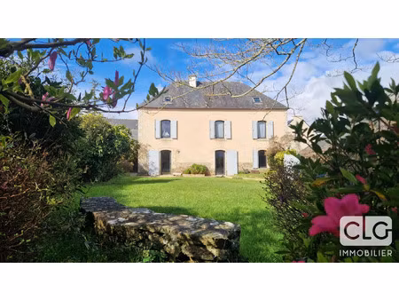 vente maison à gouesnach (29950) : à vendre / 190m² gouesnach