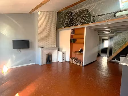 location appartement 3 pièces 45.64 m² à aix-en-provence (13090)  1 390 €