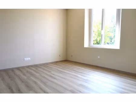location maison  m² t-4 à épagne-épagnette  985 €