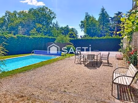 propriété de caractère : 2 longères avec pisicne