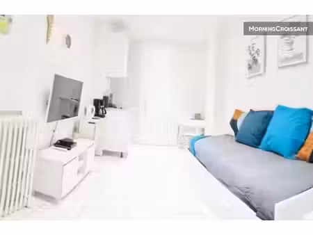 location meublée appartement 1 pièce 15 m² à aulnay-sous-bois (93600)  750 €
