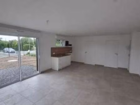 location maison à beaufort-en-vallee (49250) : à louer / 68m² beaufort-en-vallee