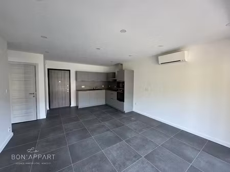 location appartement 2 pièces 44.88 m² à ajaccio (20000)  850 €