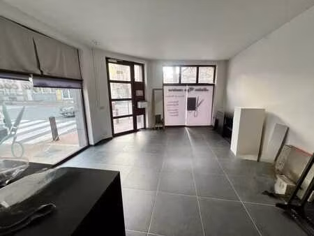 etterbeek jourdan/chasse - commerce/cabinet/bureau