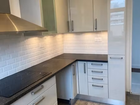 location appartement 3 pièces 80 m² à neuilly-sur-seine (92200)  2 950 €