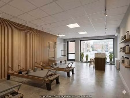 club de pilate  coffee shop  salon de coiffure*