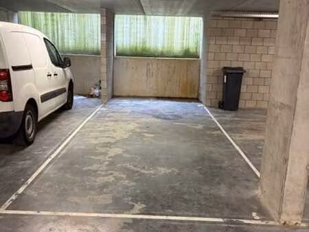 place de parking à louer à erembodegem  lokerenveldstraat 16