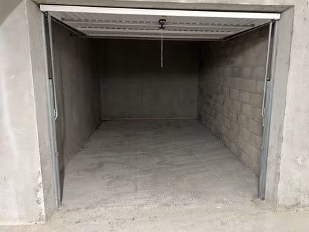 location parking 15 m² à douvaine (74140)  150 €